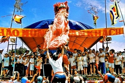 Không còn là trung thu nếu thiếu tiếng trống lân rộn rã