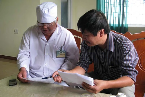 Bị sếp ép quan hệ suốt 10 năm trời