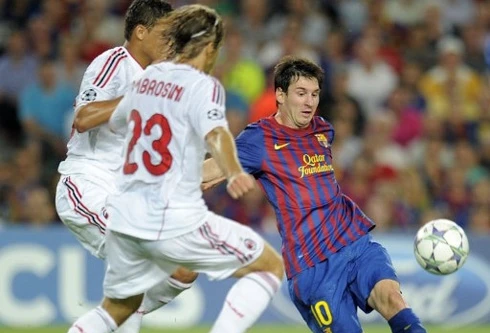 Barcelona đánh rơi chiến thắng trong tiếc nuối