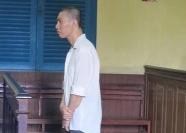 Bị đâm chết vì hát karaoke lúc nửa đêm