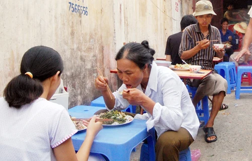 Đón chào ngày mới 22-6-2011