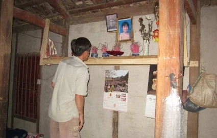 "Người chết đầu thai" làm náo loạn cả làng