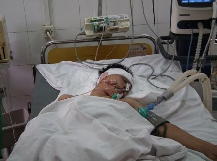 Truy tặng Bằng khen người dân dũng cảm bắt cướp