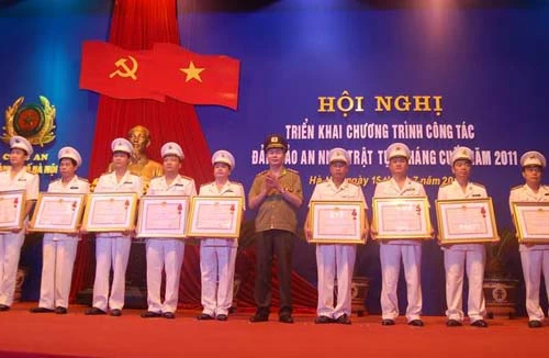 Giữ vững an ninh địa bàn Thủ đô