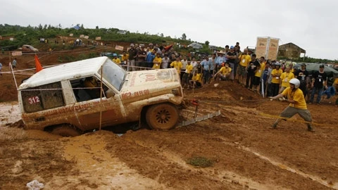 Nóng bỏng cuộc đua xe offroad 