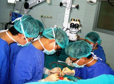 Cấp cứu, tạo hình cho "cậu nhỏ" bằng vi phẫu