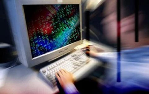 Máy tính của thượng nghị sĩ Nhật Bản bị tin tặc