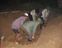 Người mê "nhặt xương, tắm cốt"