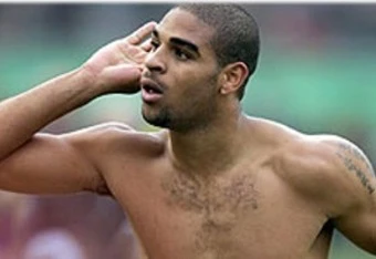 "Hoàng đế" Adriano cuối cùng đã lấy lại phong độ