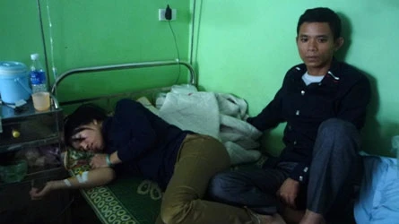 Chồng nạn nhân bị đổ keo 502 xử sự đúng mực, đúng pháp luật