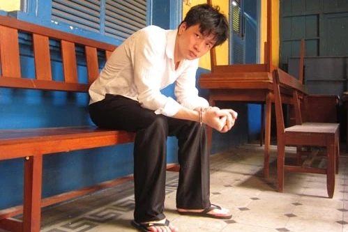 "Yêu" nữ sinh 13 tuổi, lĩnh án 13 năm tù