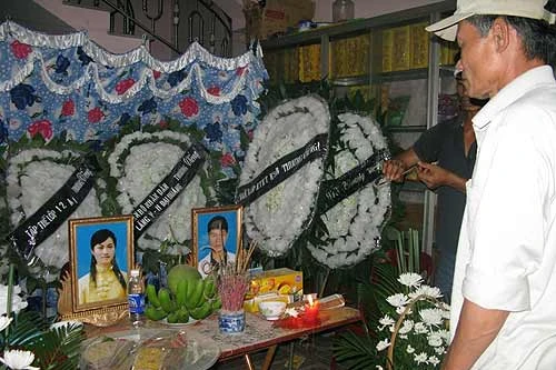 Xóm nghèo tang tóc sau thảm hoạ cháy