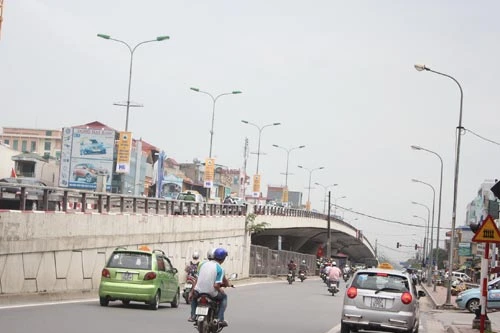 Cầu vượt tiền tỉ của Hà Nội sẽ bị phá bỏ?!