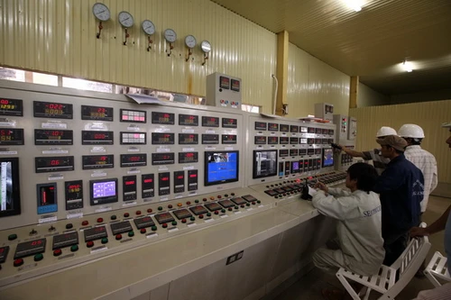 HAGL phát điện và ra mẻ đường đầu tiên tại Lào