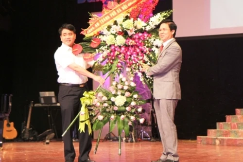 Lãnh đạo CATP dự đêm Thánh nhạc kỷ niệm Chúa phục sinh