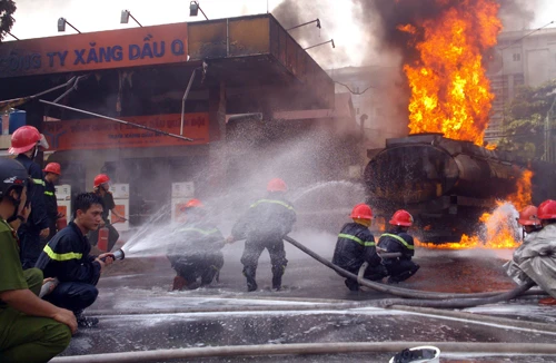 Tiền thiếu, ý thức yếu: Cháy lớn là… “chết” thôi!