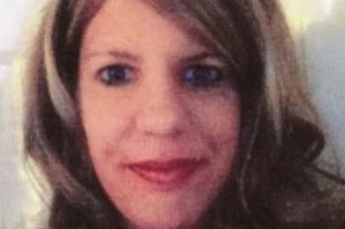 Gái già post ảnh giả lên Facebook để dụ trai trẻ “lên giường”