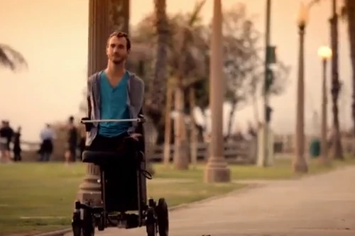 Nghe Nick Vujcic hát "Something More" cứu rỗi người tuyệt vọng