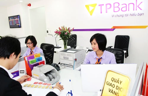 Ngân hàng Tiên Phong nhận bằng khen về thành tích tái cơ cấu