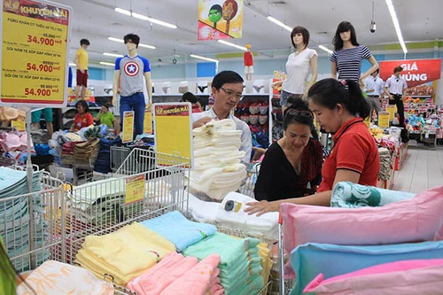 Giảm giá hơn 1.000 mặt hàng dịp Tết Dương lịch 2016