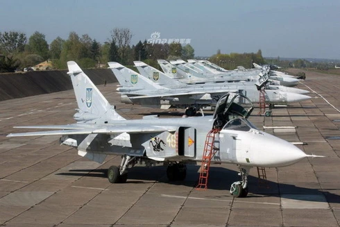 [ẢNH] Ukraine răn đe ly khai miền Đông bằng cách khoe loạt chiến đấu cơ mới nâng cấp