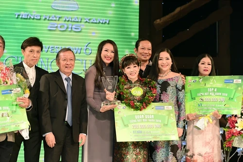 Người con gái Huế - Hồng Vân đăng quang "Tiếng hát mãi xanh" 2016