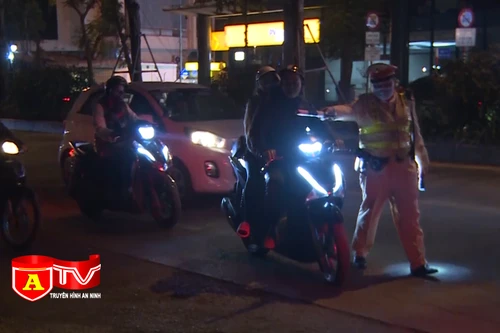 Ngăn chặn nhiều thanh thiếu niên có biểu hiện gây rối trật tự công cộng