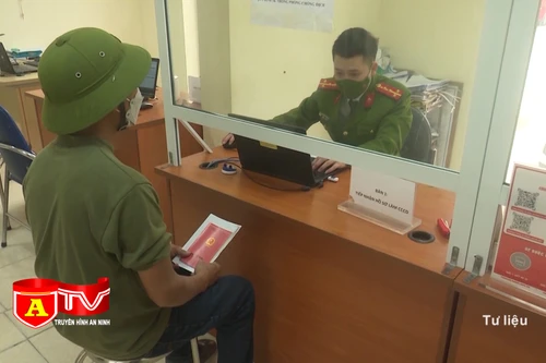 Thủ tướng ra công điện yêu cầu không bắt người dân xuất trình sổ hộ khẩu