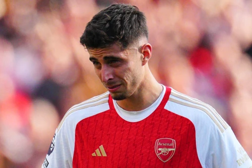 Kai Havertz khóc nức nở vì tuột chức vô địch