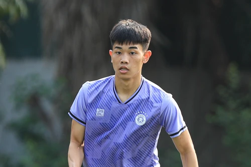 Tiền đạo Đình Bắc bị Hà Nội FC trả về Quảng Nam chỉ sau 4 ngày