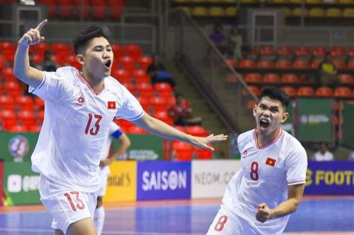 HLV futsal Việt Nam nói gì khi đánh bại Trung Quốc?