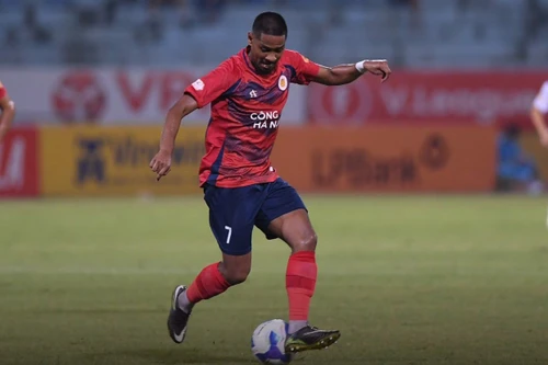 Hậu vệ Việt kiều có thể cùng ĐT Việt Nam dự AFF Cup 2024