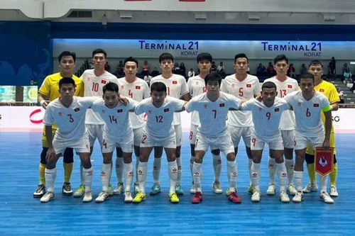 Futsal Việt Nam thắng áp đảo 14-0, đặt chân vào bán kết