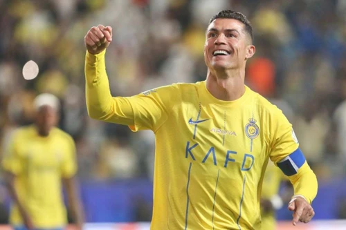 Ronaldo rực sáng đưa Al Nassr vào tứ kết C1 châu Á