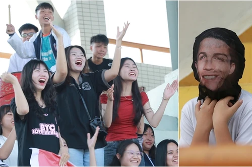 Những CĐV vui nhộn trên khán đài bóng đá học sinh Hà Nội