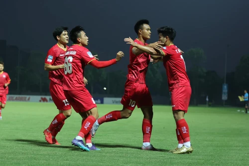 PVF Công an nhân dân vào tứ kết cúp Quốc gia