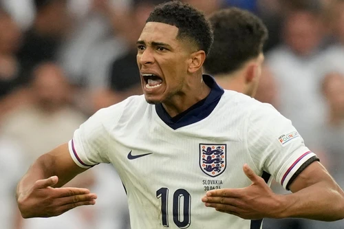 Thắng hú vía, Bellingham gọi người chỉ trích tuyển Anh là 'rác rưởi'