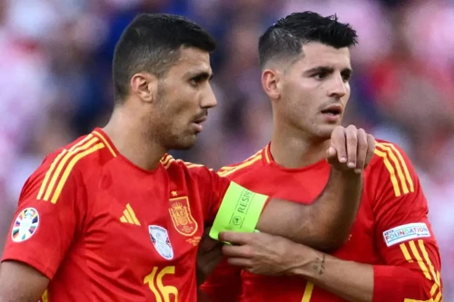 Hai ngôi sao vô địch EURO bị UEFA điều tra