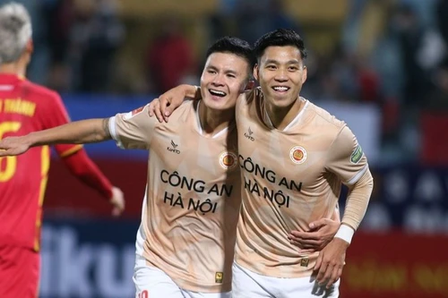 Vũ Văn Thanh nói điều đặc biệt về HLV Kiatisak