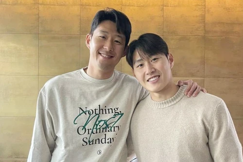 Lee Kang-in bay gấp sang London xin lỗi Son Heung-min để cứu vãn sự nghiệp