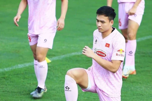 Hậu vệ Công an Hà Nội làm đội phó tuyển Việt Nam