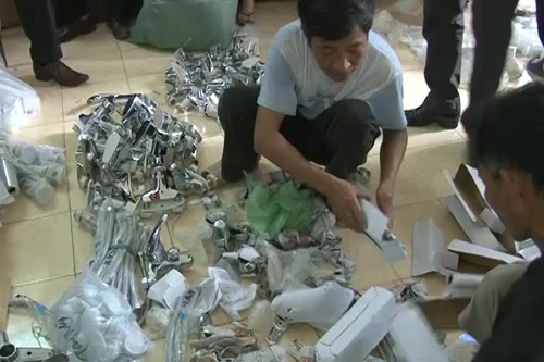 5 tấn hàng giả nhãn mác bị phát hiện thu giữ