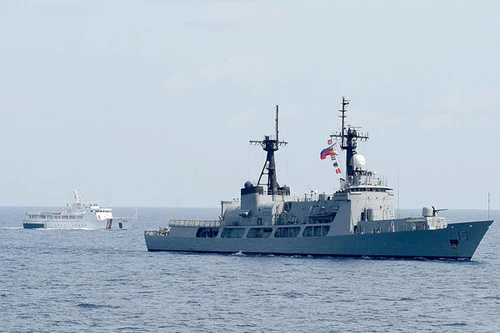 Năm 2016, Philippines sắm 12 máy bay chiến đấu, 2 tàu chiến