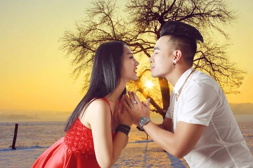 "Bà ngoại hot girl" Hương bella chính thức tỏ tình với ca sĩ Anh Trường