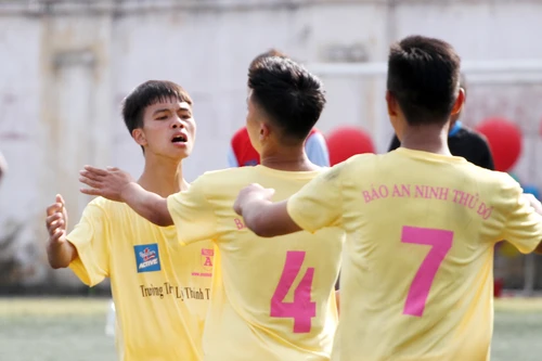 [ẢNH] THPT Lý Thánh Tông giành huy chương đồng trong lần đầu dự giải