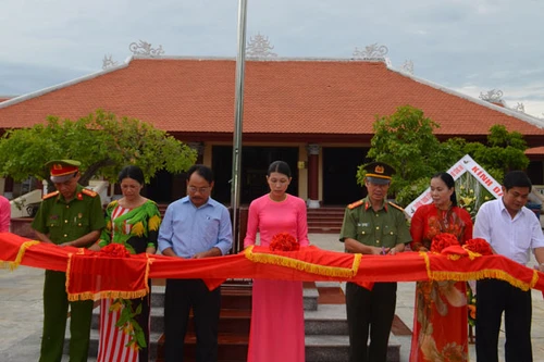 Khánh thành cột cờ Tổ quốc tại Khu lưu niệm cố Thủ tướng Phạm Văn Đồng