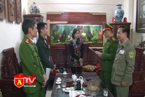 Thành lập công ty nạo vét lòng sông để khai thác cát trái phép 