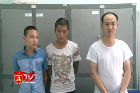 Rình mò sơ hở của nhà dân để trộm cắp tài sản