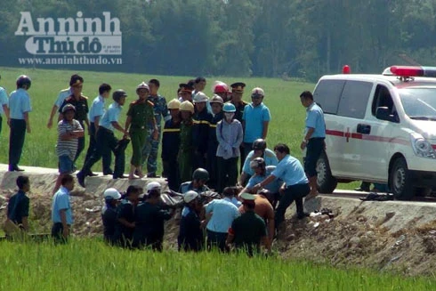 Máy bay rơi ở Phú Yên: Thêm hình ảnh công tác cứu hộ, cứu nạn tại hiện trường