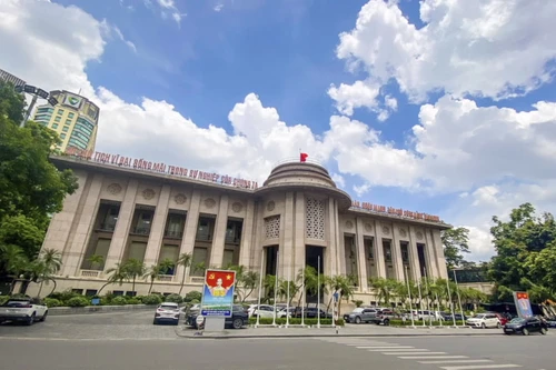 Ngân hàng Nhà nước "nới" thêm room tín dụng cho các ngân hàng